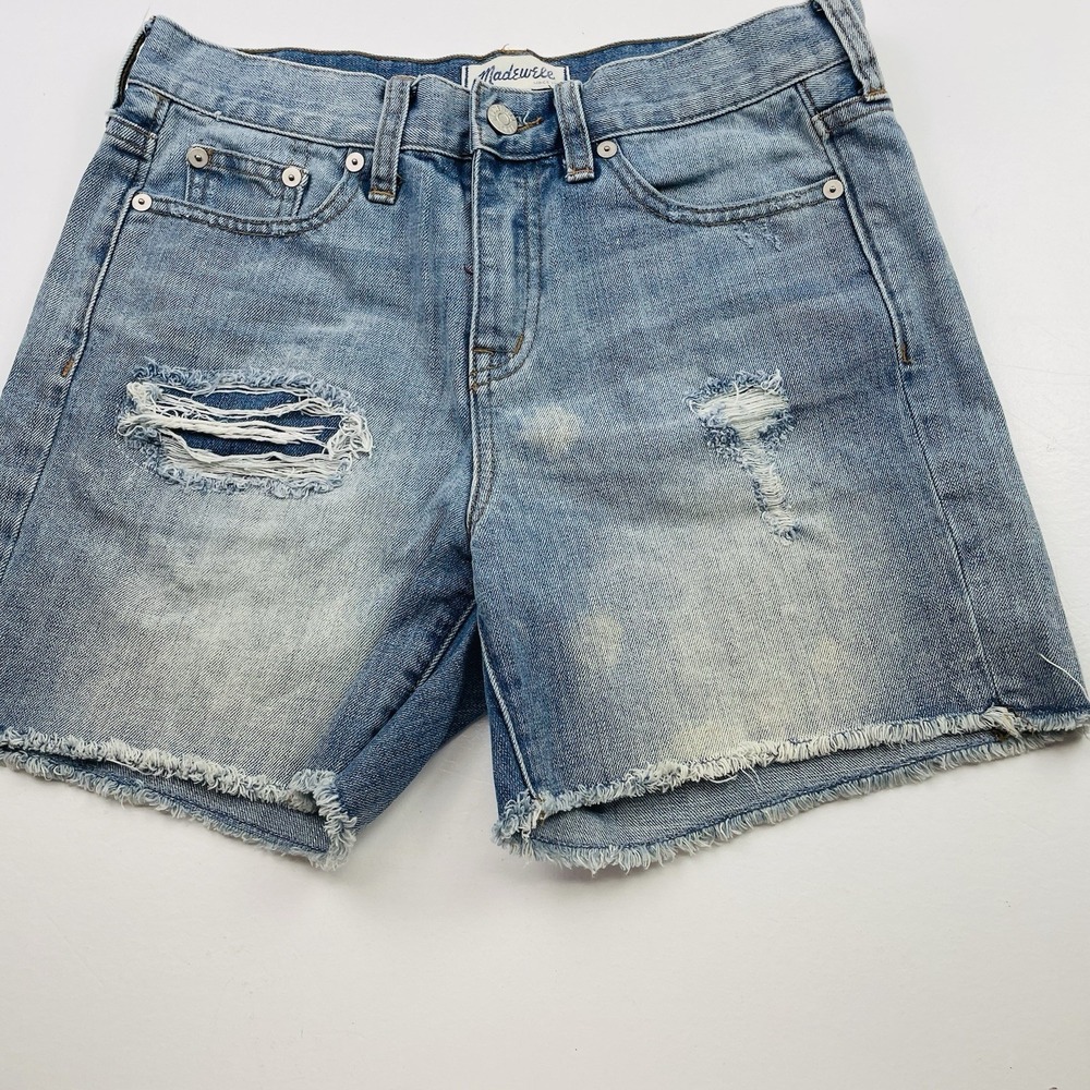 Madewell Women Denim Short Size 25 Relaxed Mid-Length Blue‎ Raw Hem High Rise
